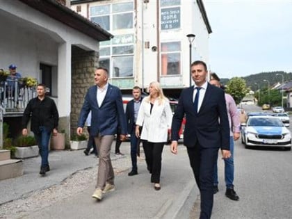 Цвијановић: Људи у Кнежеву добро знају ко је увијек уз Српску