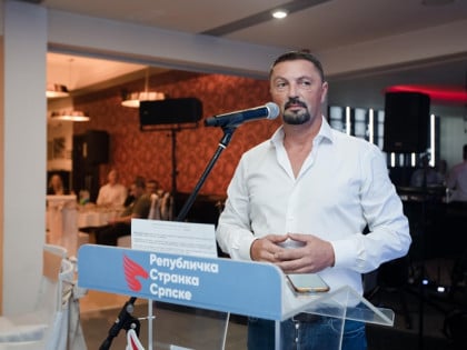 Славенко Ристић у Угљевику: Млади и школовани људи су наше најјаче оружје у будућности