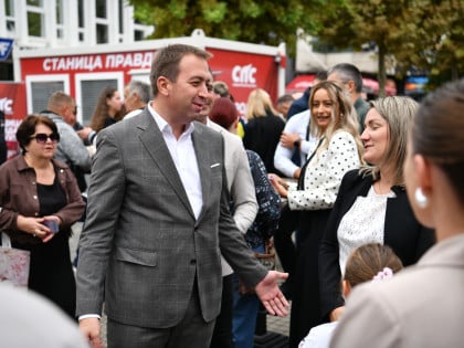 Goran Selak razgovarao sa Prijedorčanima u okviru „Stanice pravde“