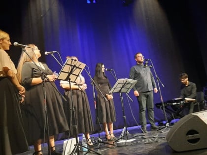 „Katera“ se predstavila publici duhovnom, svjetovnom i autorskom muzikom