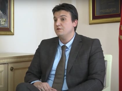 Bivši ministar saslušan zbog optužbi za zloupotrebu položaja