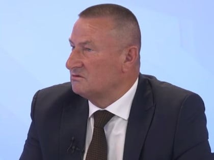 Министар из Горажда не зна да ли је завршио три или четири факултета (ВИДЕО)