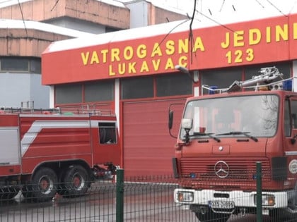 Пожар у старачком дому код Лукавца: Двије особе повријеђене, штићеници евакуисани
