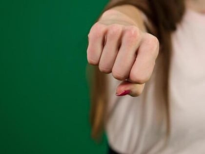 Холанђанка пријетила да ће убити колегиницу, а онда добила више од 10.000 евра одштете
