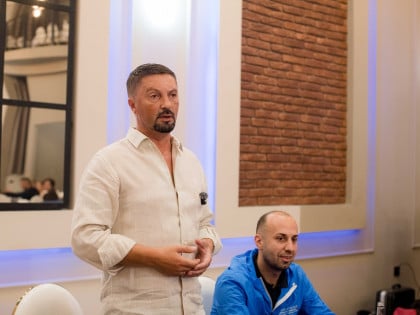 Ristić: Vrijeme je da privreda vodi politiku, a ne politika privredu!