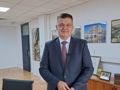 Тегелтија: Без судске одлуке УИО не може купити зграду