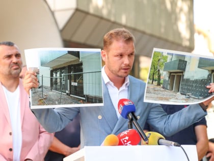 Станивуковић: Влада РС краде преко софтвера, опреме и пословних простора