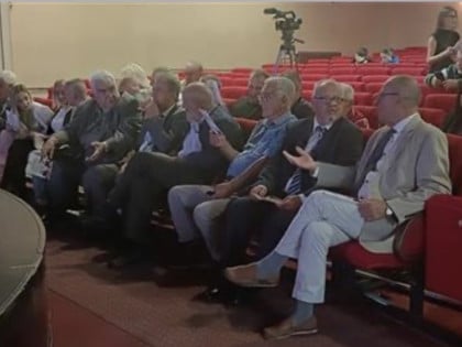 Поповић: Јачање институција Српске приорите