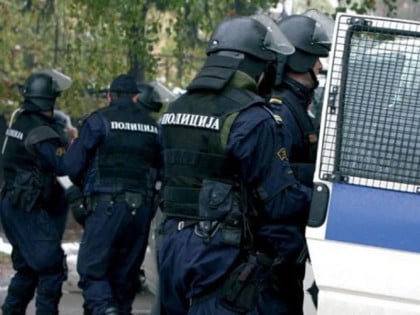 Велика полицијска акција у Бањалуци: Више особа ухапшено због трговине дрогом