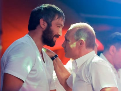 Legendarni hokejaš na meti kritika zbog podrške Putinovoj stranci
