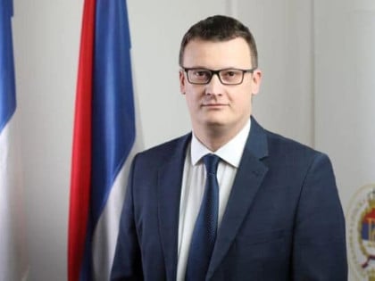 Божовић: Нека прво Цвијановићева одговори на питања