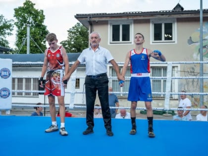 Bratski bokserski remi za bolju budućnost