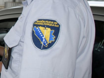 Граничари БиХ у мерцедесу открили 4.500 кг мандарина