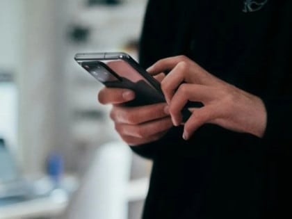Овај додатак за телефон може да открије скривене камере у просторији