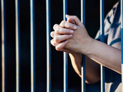 Žena u Španiji osuđena na 47 godina zatvora, podvodila maloljetne kćerke