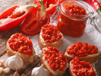 Lažni ajvar gotov za 30 minuta: Brzi namaz od paprika bez dugog kuvanja