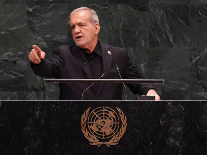 Пезешкијан: Моџтаба Хамнеи је потпуно здрав