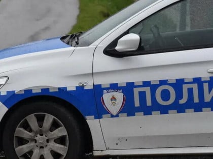 Двије жене повријеђене при слијетању „голфа“ са коловоза