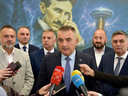 Minić: OŠ "Nikola Tesla" u Derventi jedna od najkompletnijih u Srpskoj