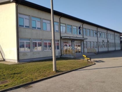 Užasavajući grafiti u dvorištu škole u Brčkom: „Srbe na vrbe“ i „Nož, kolac, Jasenovac“
