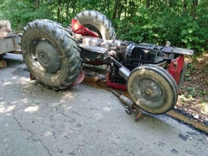 Tragedija u Zvorniku: Poginuo u prevrtanju motokultivatora