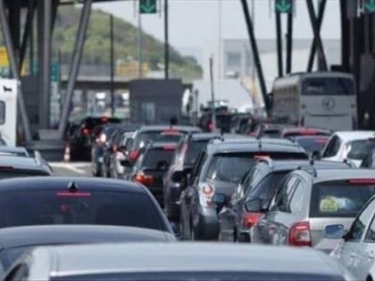 Појачана фреквенција возила на више граничних прелаза