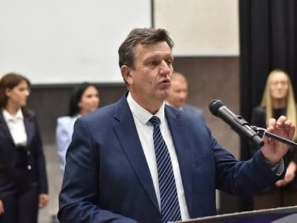Blanuša osudio paljenje auta u Tesliću: Nadležni da utvrde sve okolnosti i odgovorne