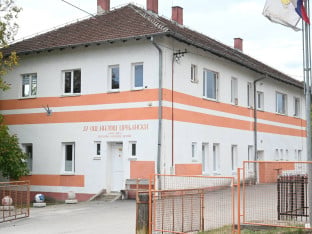 Акција у Мотикама: Родитељска слога уређује школу