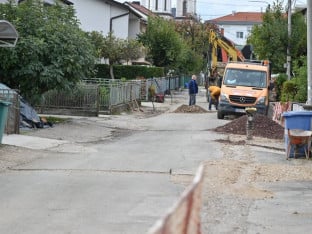 Након водовода, мјештани Петрићевца очекују и сређивање улица