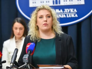Милада Шукало: Град наставља са увођењем школских униформи