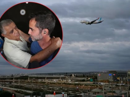 Kapetan poslije napada uspio da otvori vrata kokpita: Putnici savladali pilota koji je divljao za komandama