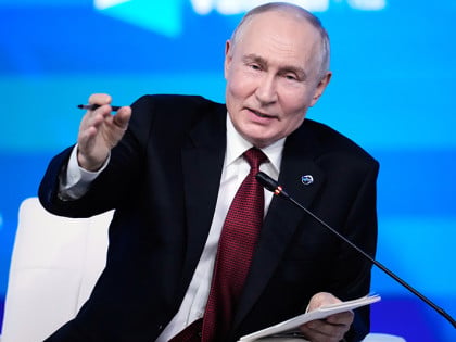 Путин: Ускоро ћемо сви возити кинеске аутомобиле