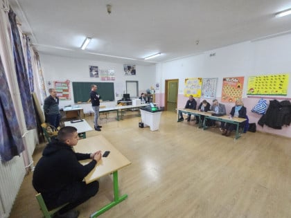 Општи избори 2026: Више десетина бирачких мјеста није отворено на вријеме због техничких проблема