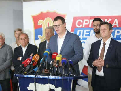 Божовић: Самовоља не може донијети позитиван резултат