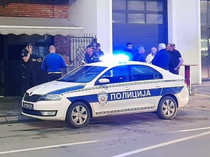 Младић полио инвентар бензином и запалио локал у Земуну