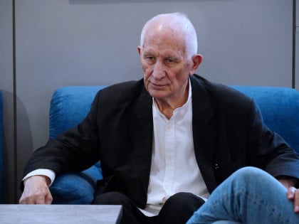 Bećković uručio prihod od pjesničke večeri za izgradnju crkve u Kolašinu