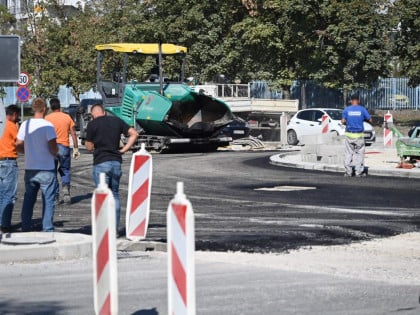 Коначно стигао асфалт на кружни ток ток код „Ауди сервиса“ у Бањалуци