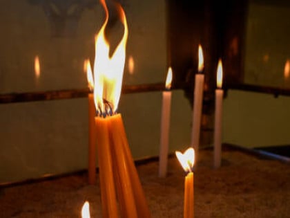 Служен парастос за погинуле борце и српске жртве страдале у Броду