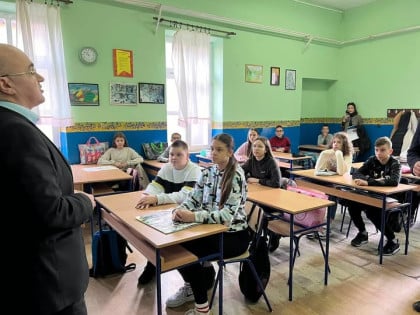 Ђаци и наставници из Бијељине уплатили 8.000 КМ за дјецу на Космету