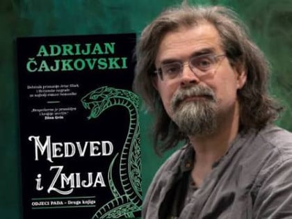 "Медвјед и Змија": Други роман из серијала "Одјеци пада" Адријана Чајковског