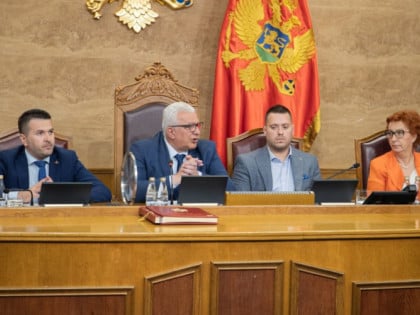 DPS: Knežević ponovo spriječio raspravu o smjeni Mandića
