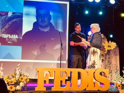 Петар Билбија освојио "Златну антену" за музику у серији "Тврђава"