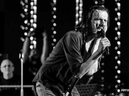 Preminuo Goran Bare, frontmen legendarnih "Majki": Glas koji je pjevao o mračnoj strani života