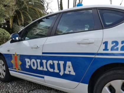 Заточио жену, силовао је и приморавао на односе са другим мушкарцима