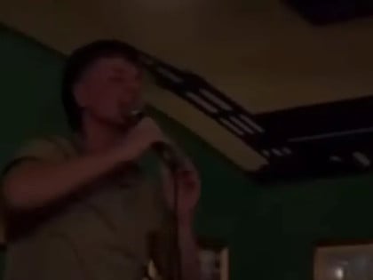 Јаков Јозиновић на мети критике због извођења Томпсонове пјесме