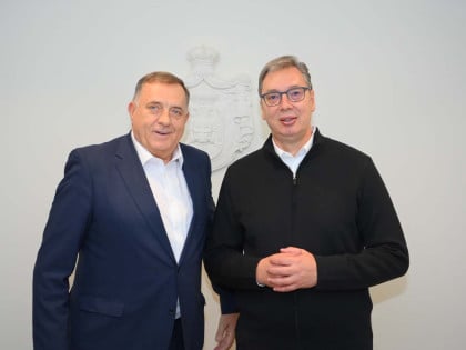 Вучић угостио Додика: И даље кујемо планове (ВИДЕО)
