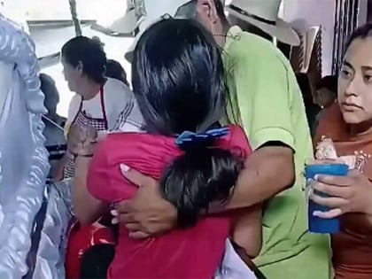 Tinejdžerka ustala iz sanduka na sopstvenoj sahrani (VIDEO)