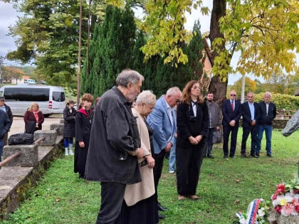 У Хашанима одржане "Ћопићеве стазе дјетињства": Отворено позориште "Јежева кућица"