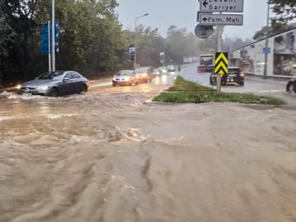 Istanbul pod vodom: U poplavama stradalo i četrnaestogodišnje dijete