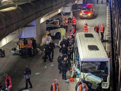 Najmanje 19 povrijeđenih u sudaru minibusa i voza na francuskoj strani tunela LaManš